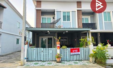 Casa adosada en venta de 3 habitaciones en Mueang Nakhon Pathom, Nakhon Pathom