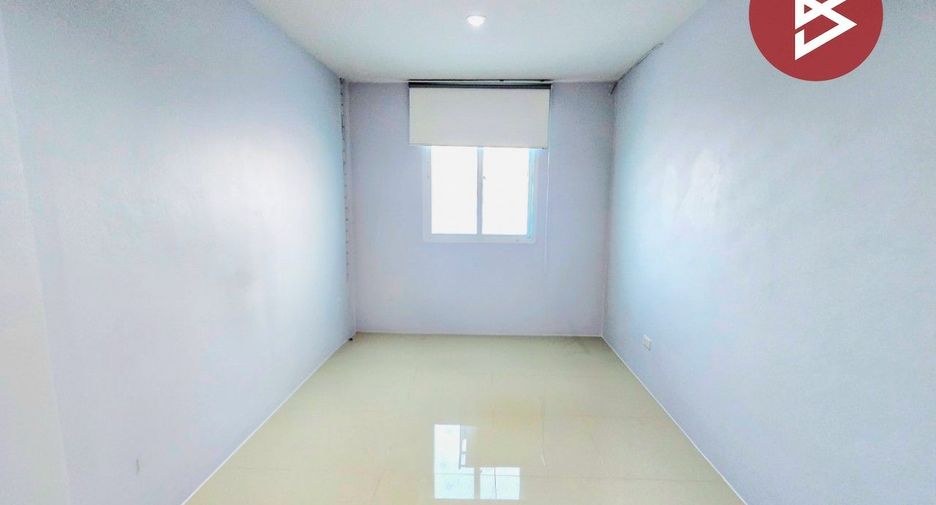 À vendre 3 chambres maison de ville à Mueang Nakhon Pathom, Nakhon Pathom