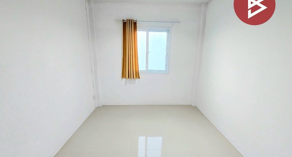 À vendre 3 chambres maison de ville à Mueang Nakhon Pathom, Nakhon Pathom