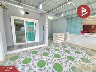 À vendre 3 chambres maison de ville à Mueang Nakhon Pathom, Nakhon Pathom