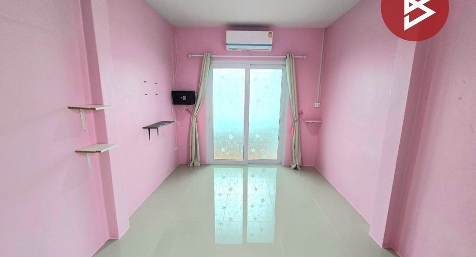 For sale 3 bedrooms townhouse in Mueang Nakhon Pathom, Nakhon Pathom