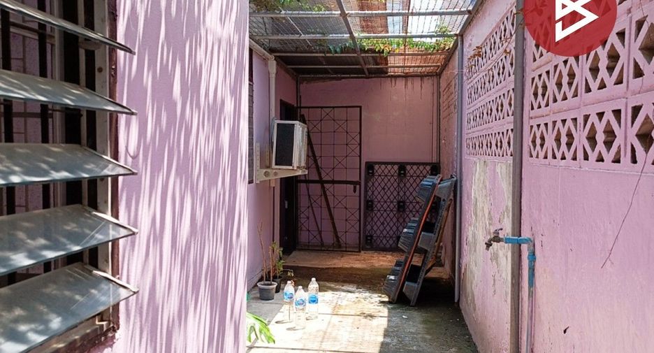For sale 2 bedrooms house in Saphan Sung, Bangkok
