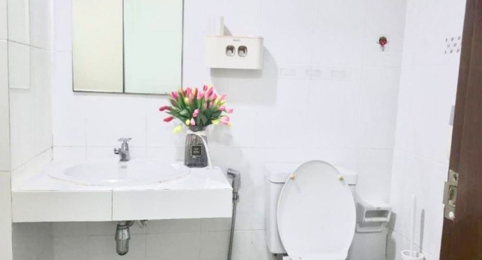Reihenhaus zum Kauf mit 2 Zimmer in Bang Lamung, Chonburi
