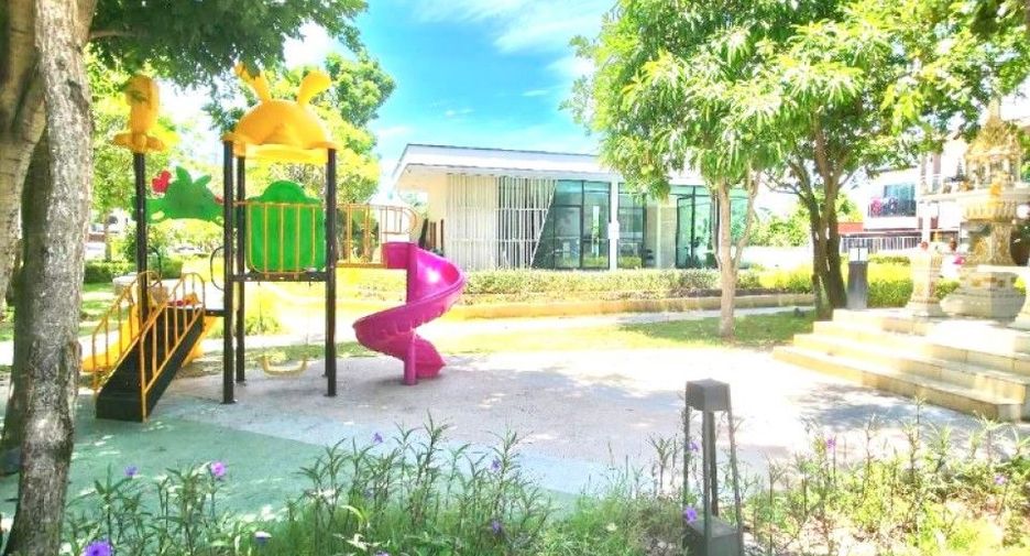 Reihenhaus zum Kauf mit 2 Zimmer in Bang Lamung, Chonburi