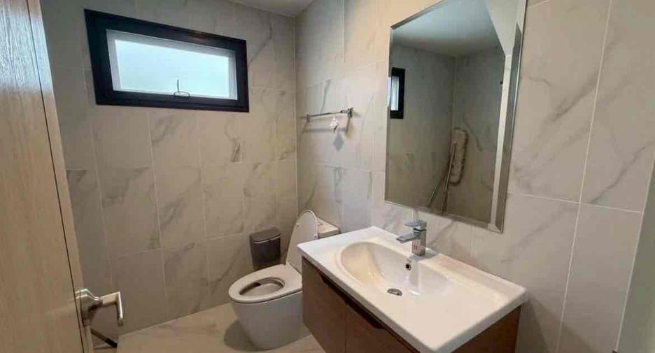 Villa zur Miete mit 4 Zimmer in Bang Lamung, Chonburi