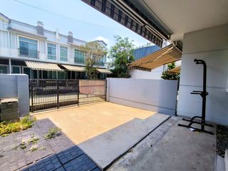出租 2 卧室 联排别墅 在 Bang Phli, Samut Prakan