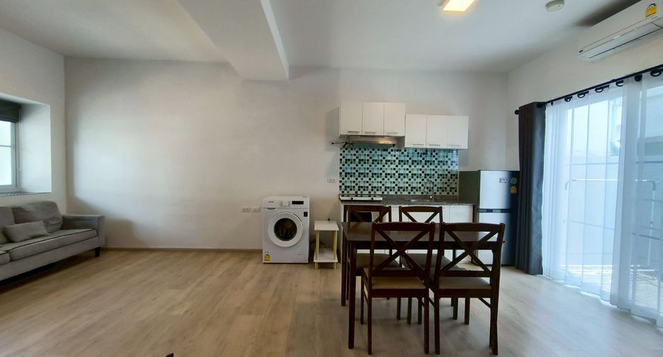 For rent 2 bedrooms townhouse in Bang Phli, Samut Prakan