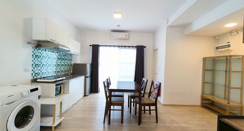 For rent 2 bedrooms townhouse in Bang Phli, Samut Prakan