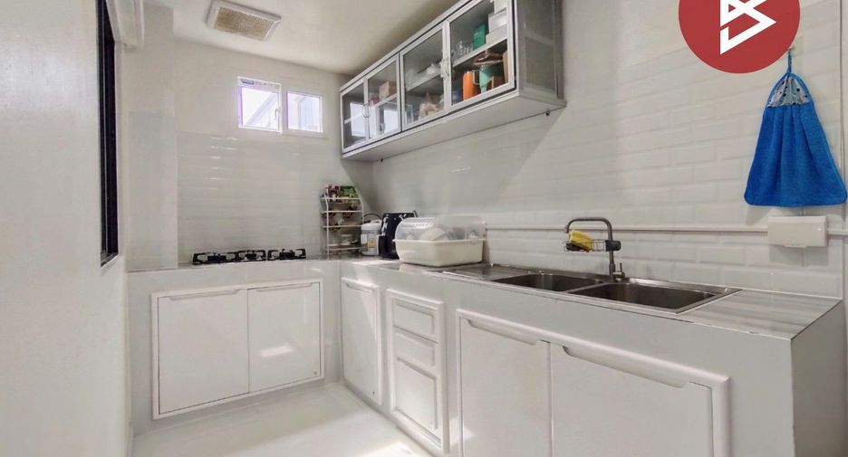 For sale 3 bedrooms townhouse in Pak Kret, Nonthaburi