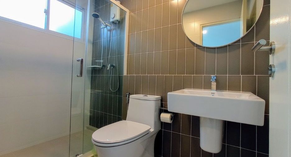 For rent and for sale 3 bedrooms townhouse in Bang Phli, Samut Prakan