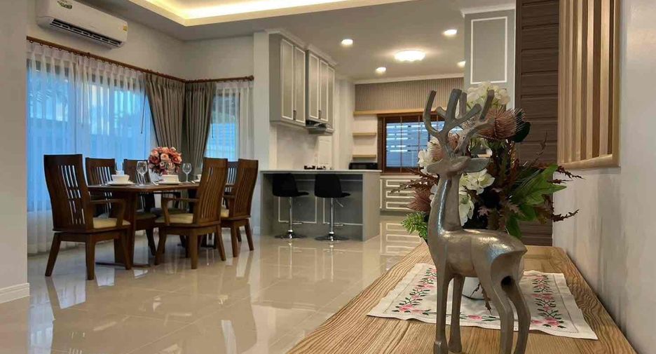 À louer 3 chambres villa à Huay Yai, Pattaya