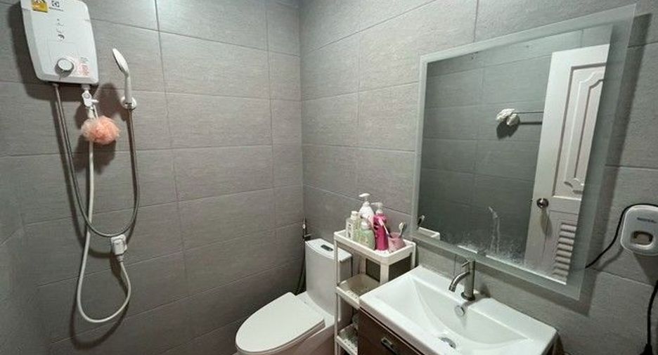 For sale 3 bedrooms house in Lam Luk Ka, Pathum Thani