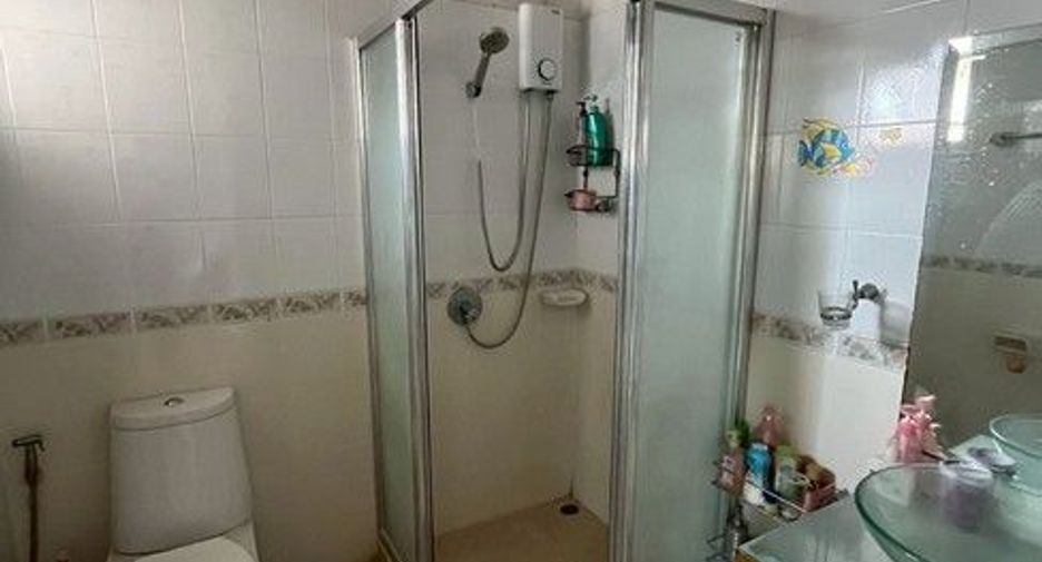 For sale 3 bedrooms house in Lam Luk Ka, Pathum Thani
