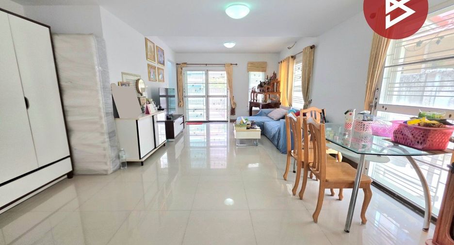 Casa en venta de 3 habitaciones en Si Racha, Chonburi