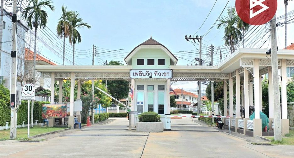 Casa en venta de 3 habitaciones en Si Racha, Chonburi
