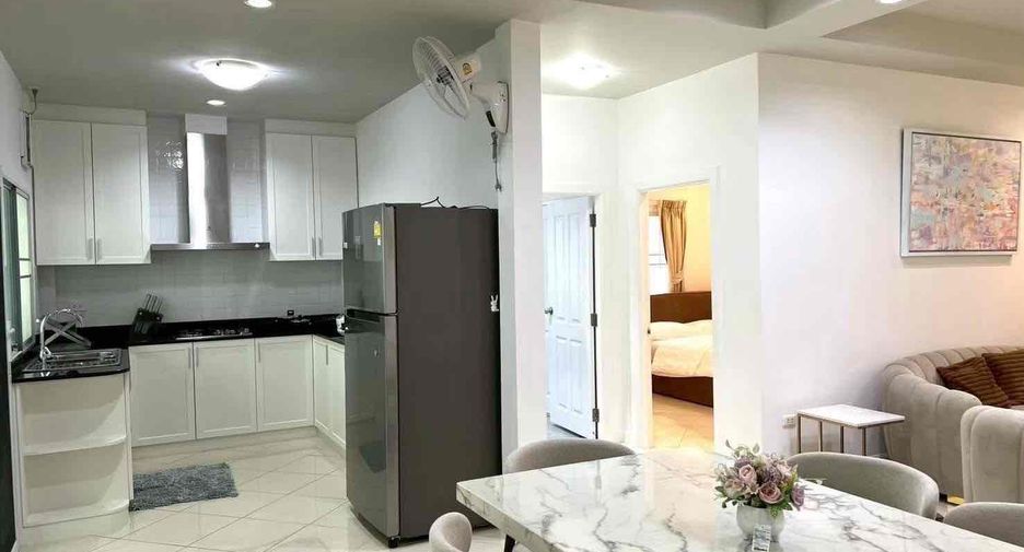 For rent 3 bedrooms villa in Bang Lamung, Chonburi