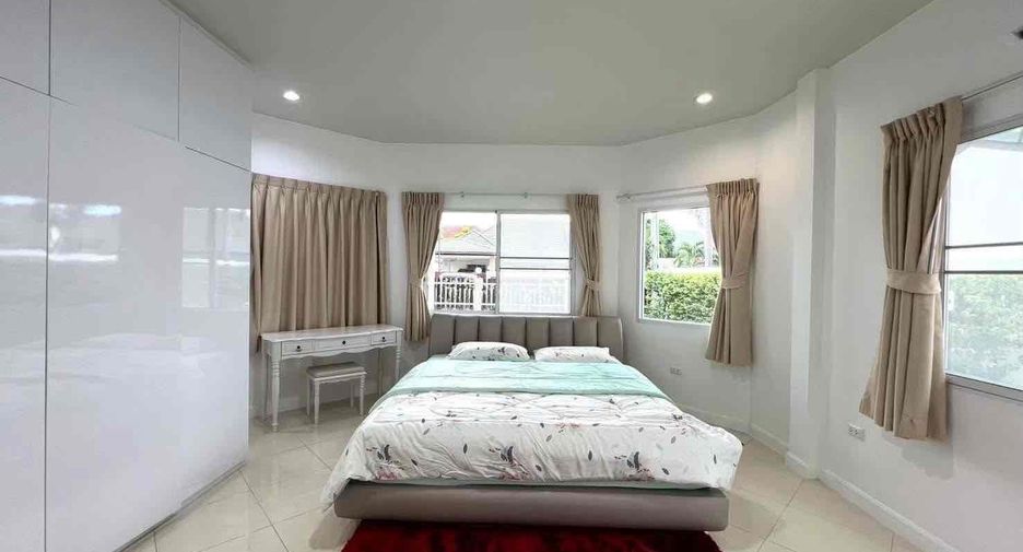 For rent 3 bedrooms villa in Bang Lamung, Chonburi