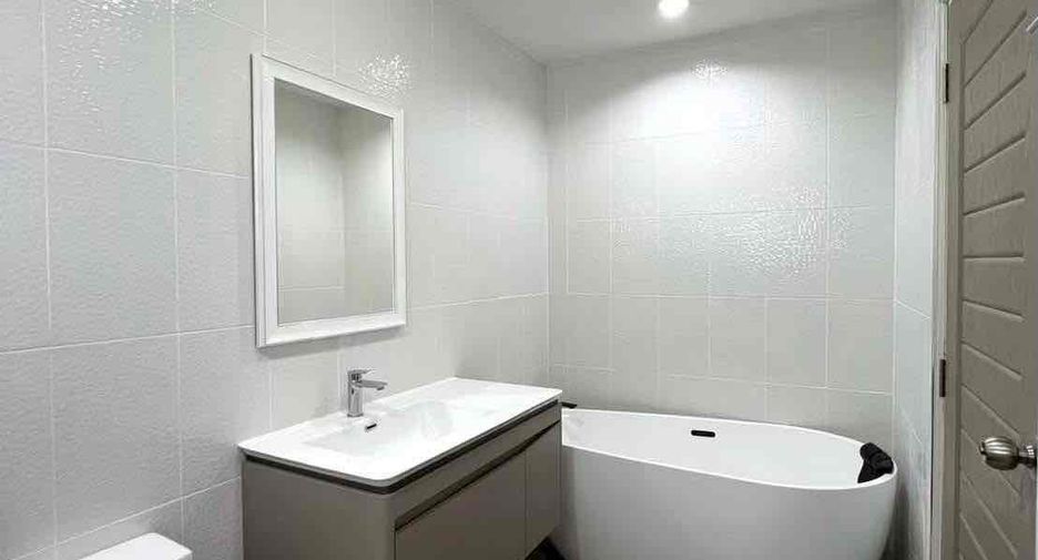 For rent 3 bedrooms villa in Bang Lamung, Chonburi