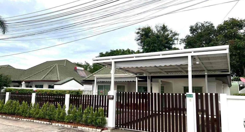 For rent 3 bedrooms villa in Bang Lamung, Chonburi