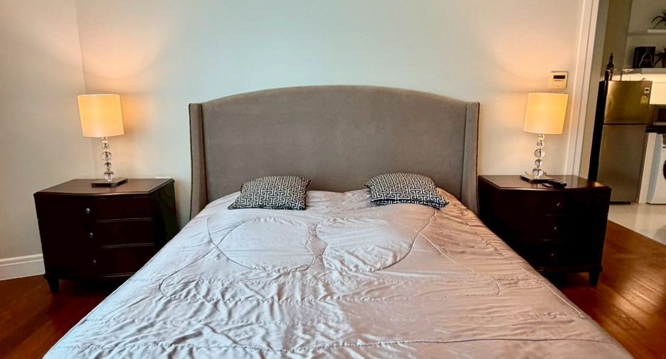 Wohnung zur Miete mit 1 Zimmer in Khlong Toei, Bangkok
