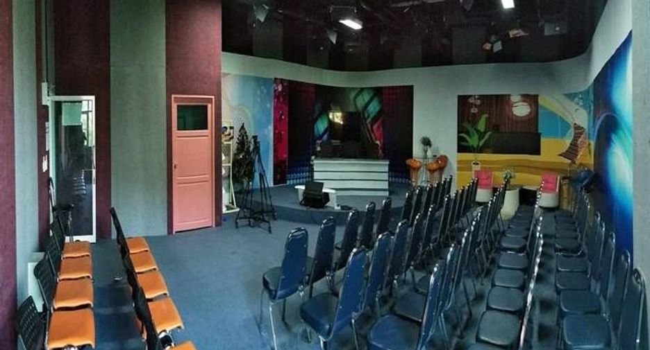 For sale retail Space in Saphan Sung, Bangkok