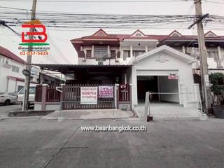 For sale 2 bedrooms townhouse in Lat Krabang, Bangkok