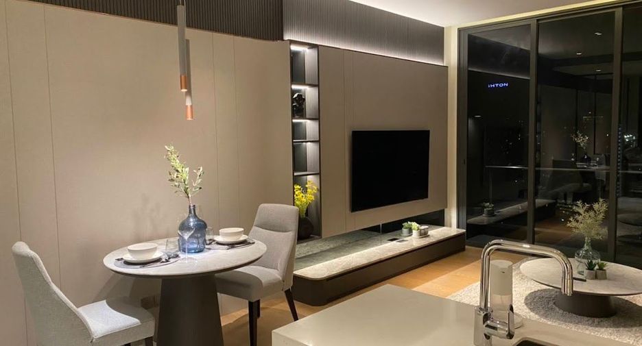 À louer et à vendre 1 chambre condo à Khlong Toei, Bangkok
