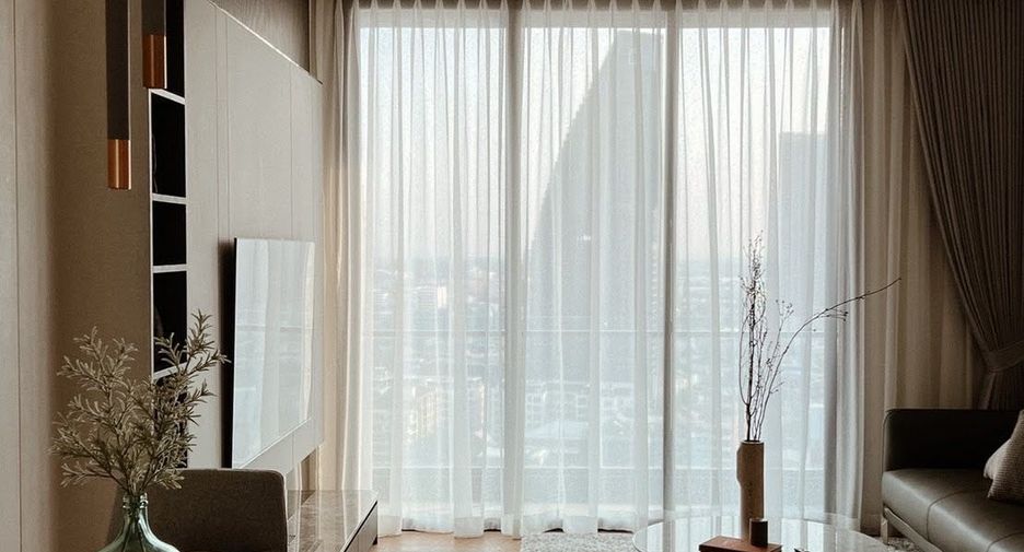 À louer et à vendre 1 chambre condo à Khlong Toei, Bangkok