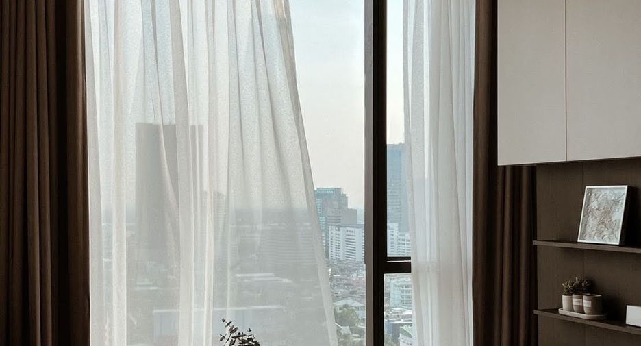 À louer et à vendre 1 chambre condo à Khlong Toei, Bangkok