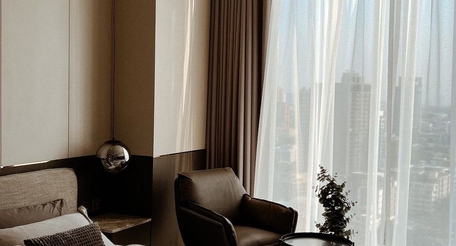 À louer et à vendre 1 chambre condo à Khlong Toei, Bangkok