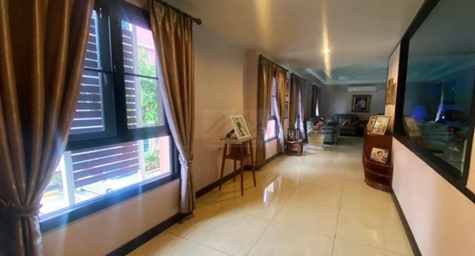 Oficina en alquiler de 8 habitaciones en Don Mueang, Bangkok