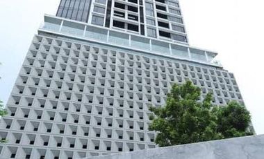 For rent and for sale 1 bed condo in Khlong Toei, Bangkok