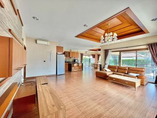 Haus zur Miete mit 3 Zimmer in Bang Lamung, Chonburi
