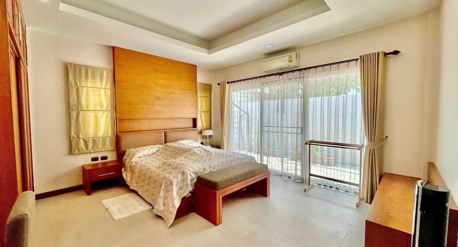 For rent 3 bedrooms house in Huay Yai, Pattaya