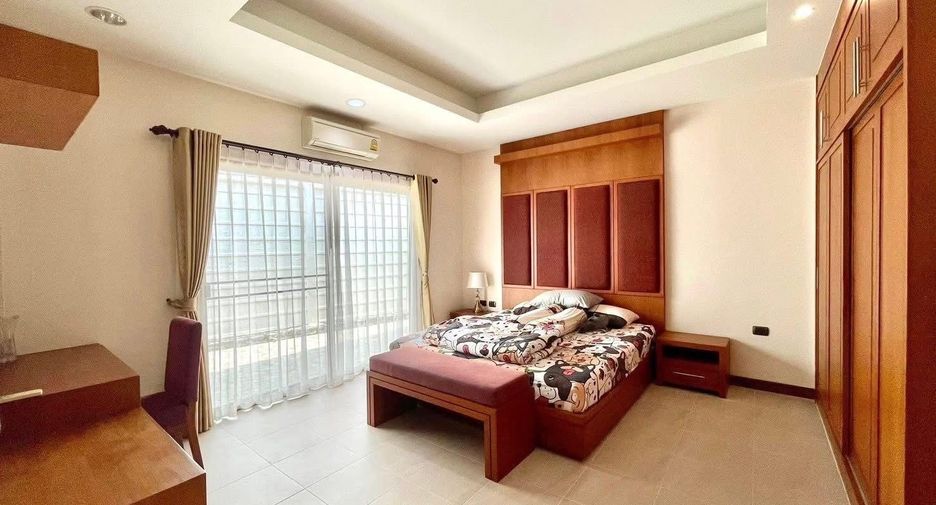 For rent 3 bedrooms house in Huay Yai, Pattaya