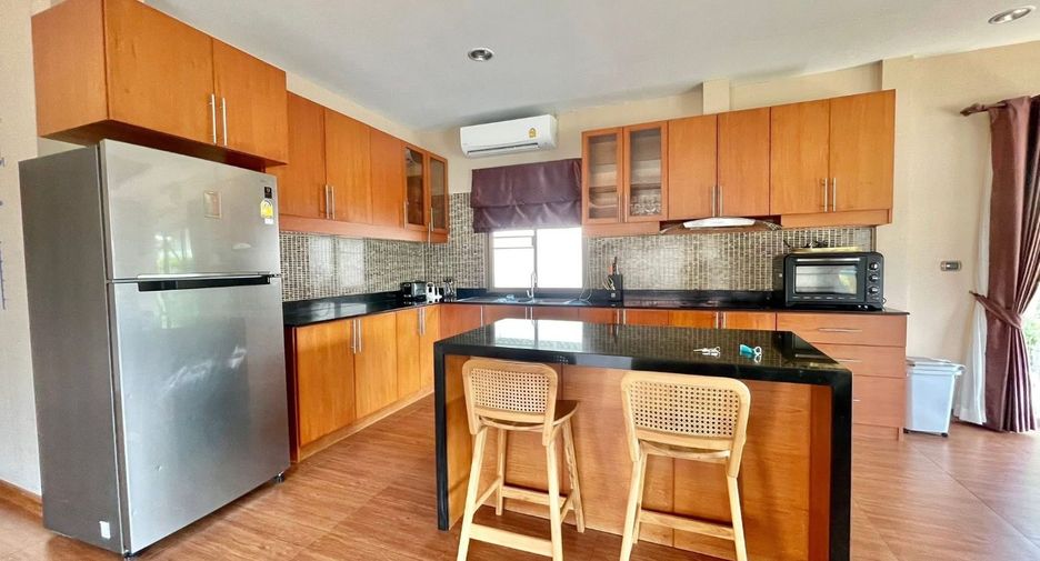 For rent 3 bedrooms house in Huay Yai, Pattaya