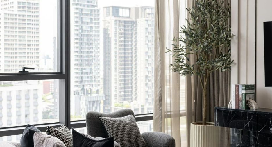 For rent and for sale 2 bedrooms condo in Watthana, Bangkok