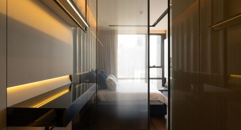 For rent and for sale 2 bedrooms condo in Watthana, Bangkok