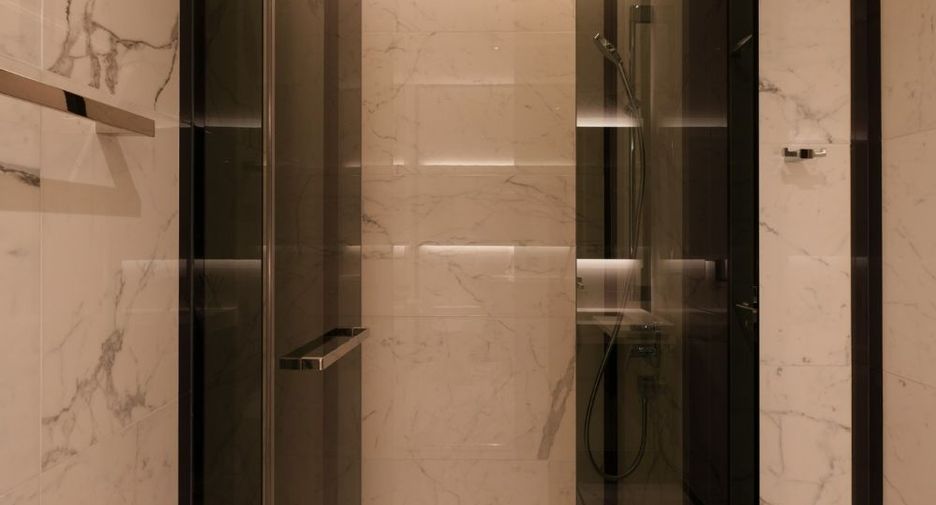 For rent and for sale 2 bedrooms condo in Watthana, Bangkok