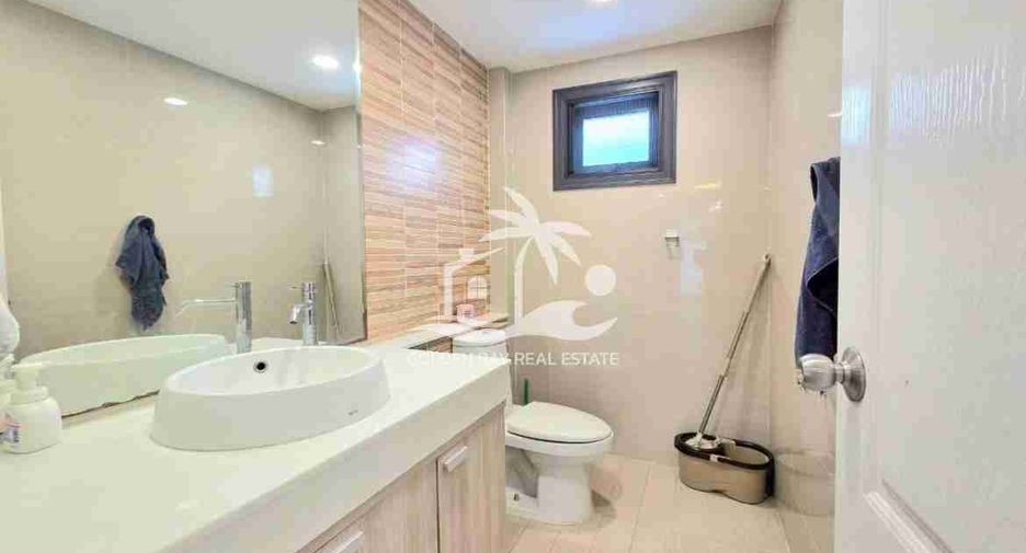 Haus zur Miete mit 3 Zimmer in Bang Lamung, Chonburi