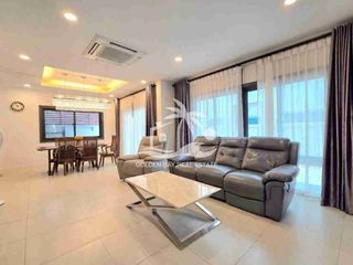 À louer 3 chambres maison à Bang Lamung, Chonburi