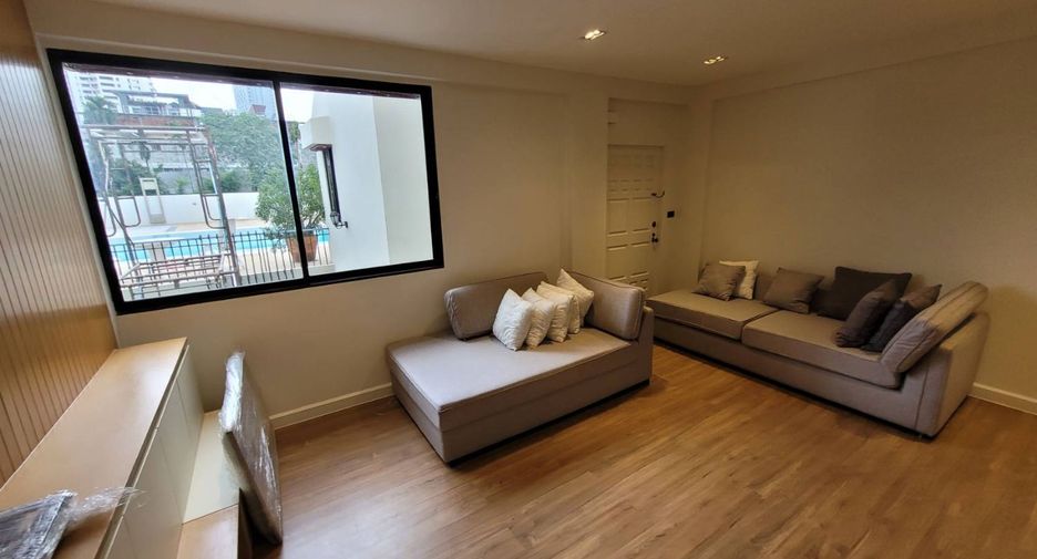 For rent 3 bedrooms condo in Watthana, Bangkok