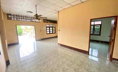 For sale 5 bedrooms house in Tha Bo, Nong Khai