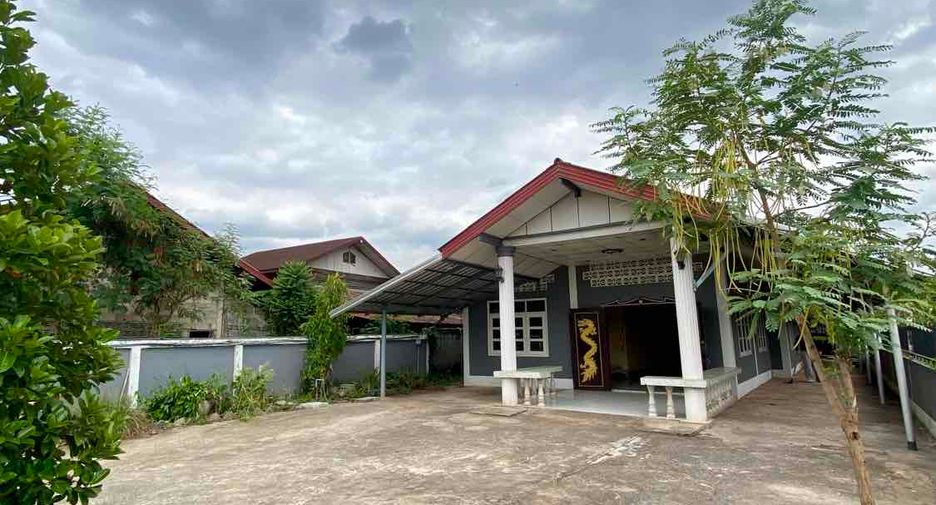 For sale 5 bedrooms house in Tha Bo, Nong Khai