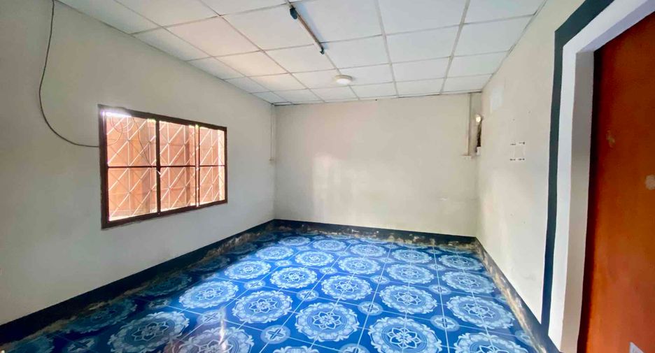 For sale 5 bedrooms house in Tha Bo, Nong Khai