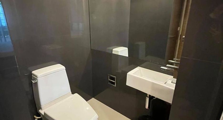 For rent 1 Beds condo in Phra Khanong, Bangkok