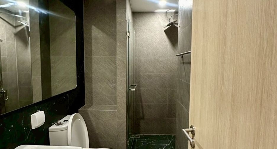 For sale 1 bed condo in Bang Na, Bangkok