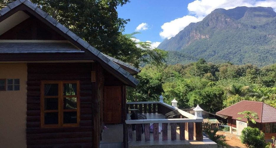 À vendre 5 chambres hôtel à Chiang Dao, Chiang Mai