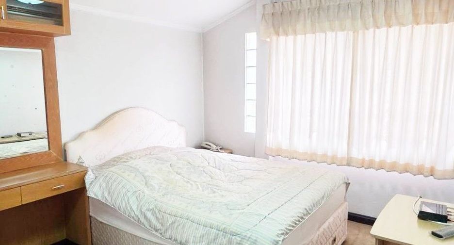 For sale 3 bedrooms house in Thanyaburi, Pathum Thani