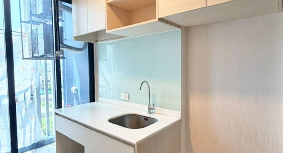 For sale 1 bed condo in Wang Thonglang, Bangkok